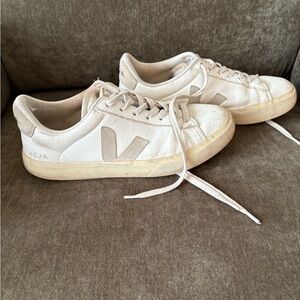 Veja Women's Off-White Sneakers